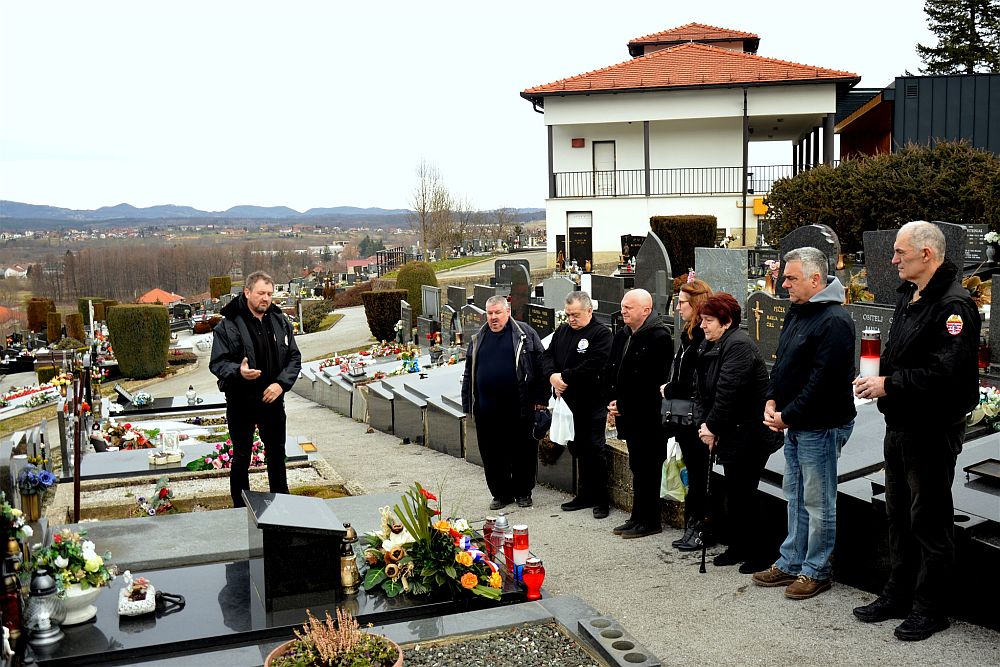 Image 4112581 (auto)