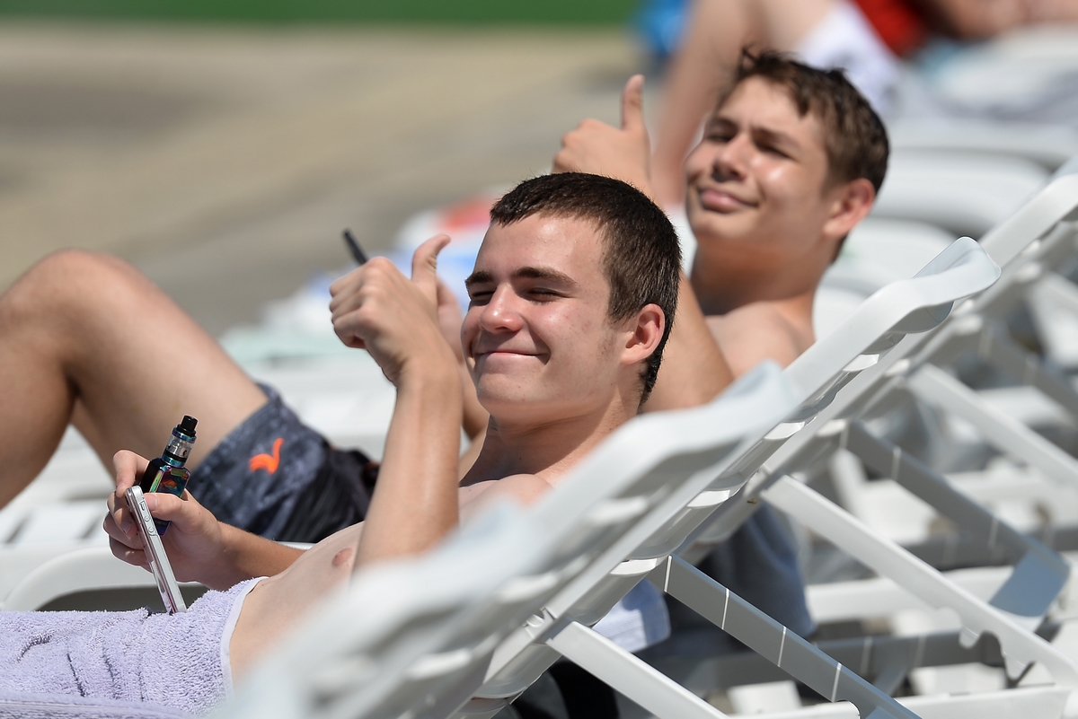 Dravski bazeni – prvi kupači Dravski bazeni – prvi kupači