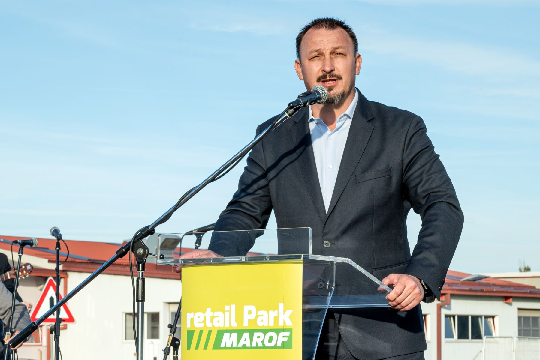 Image 5873381 (auto)