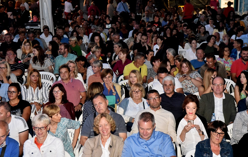 Zorica Kondža, Tedi Spalato