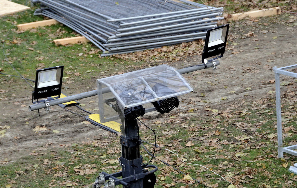 Advent u Varaždinu – radovi na postavljanju klizališta