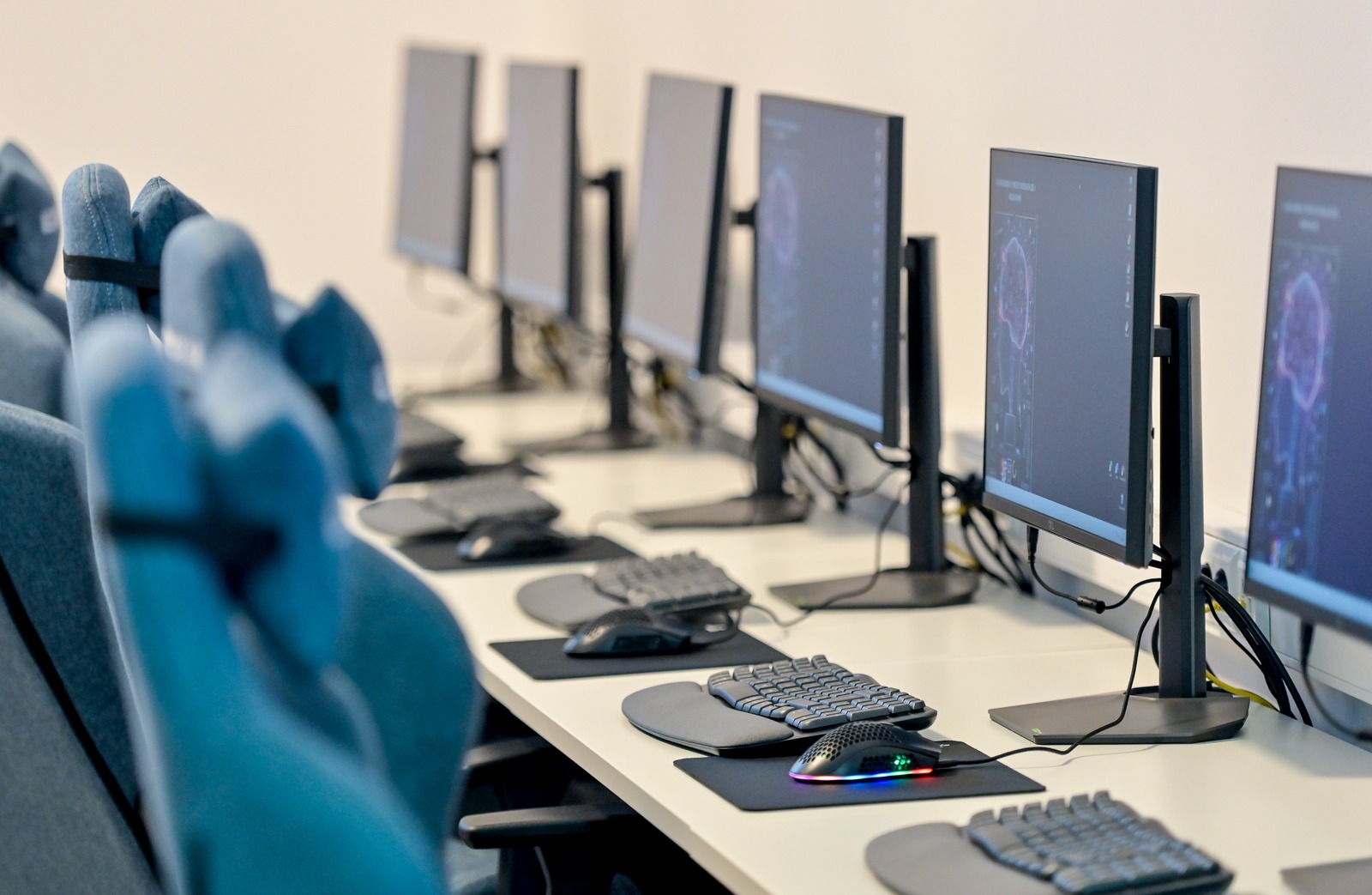 AI_ucionica (19) AI_ucionica (19)