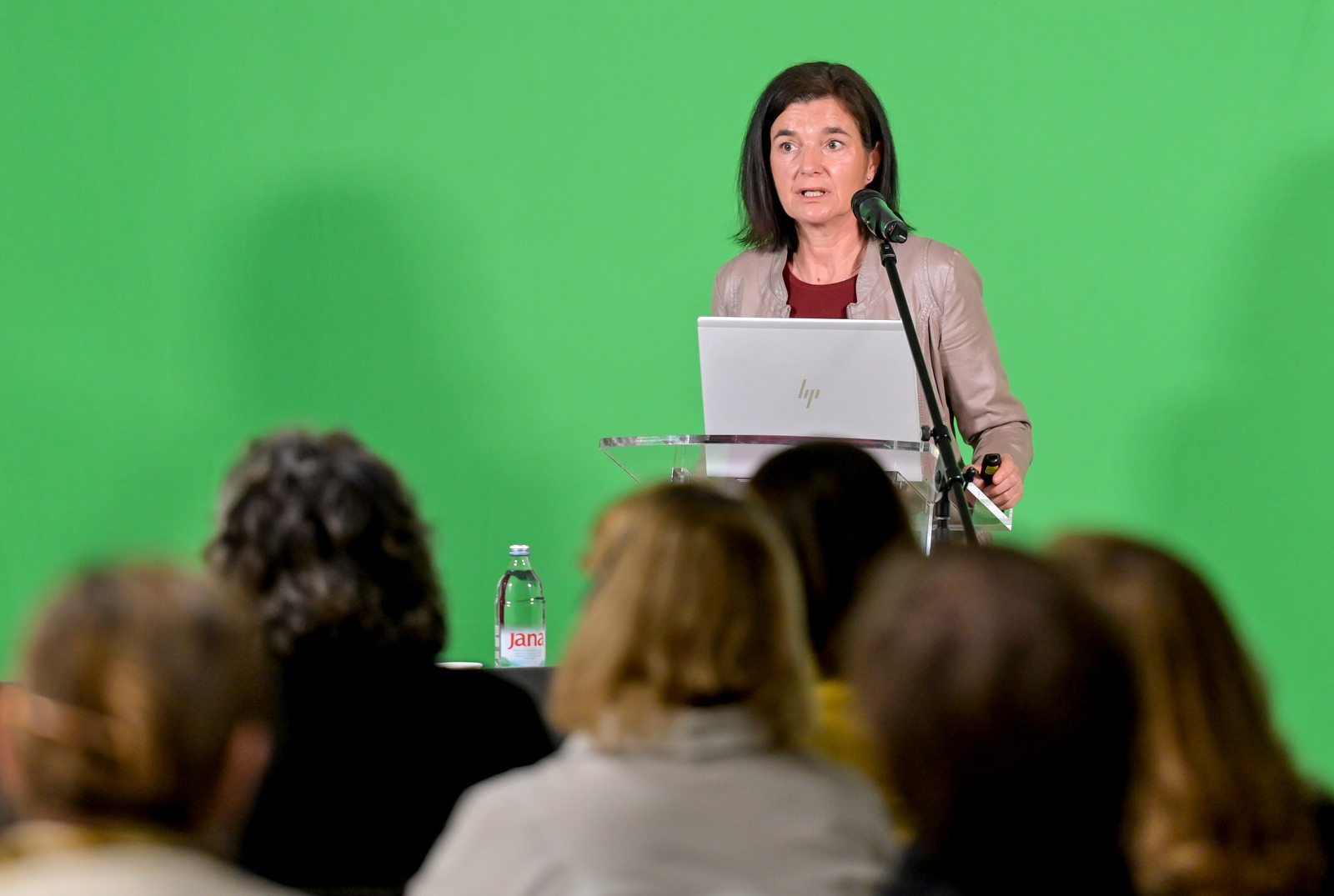 Arena_konferencija (2) Arena_konferencija (2)