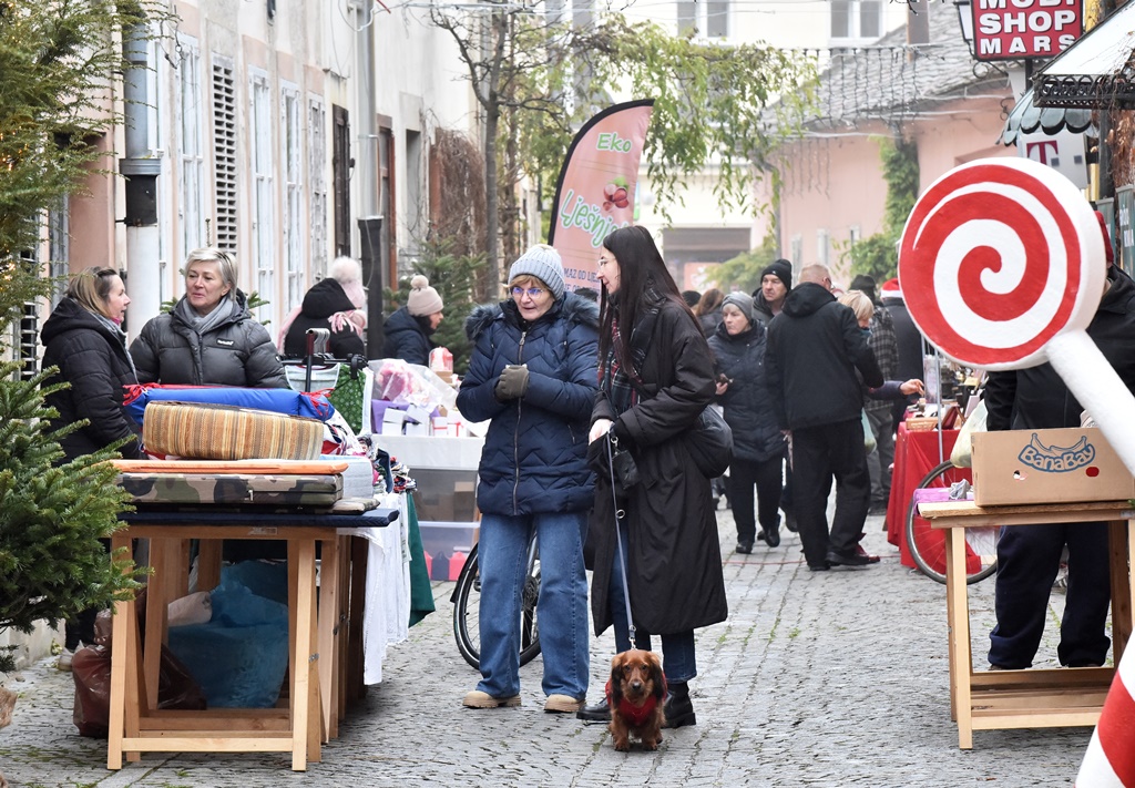 Božićni sajam Varaždinski hr (6) Božićni sajam Varaždinski hr (6)