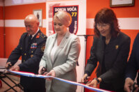 DVD DV (109) DVD DV (109)