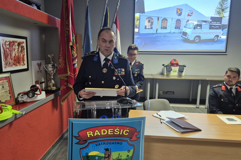 DVD Radešić, skupština (12)