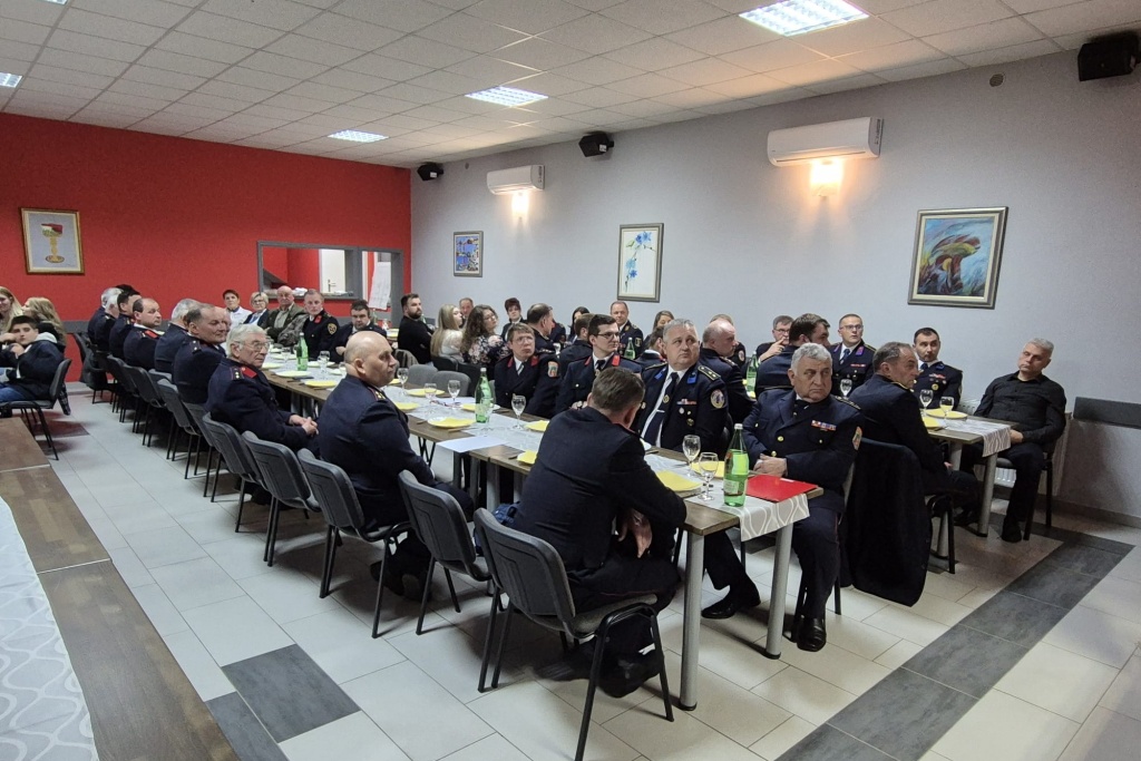 DVD Radešić, skupština (14)