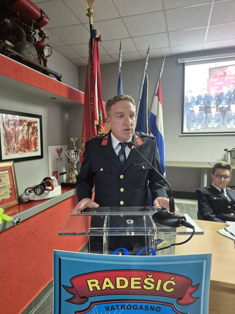 DVD Radešić, skupština (7)