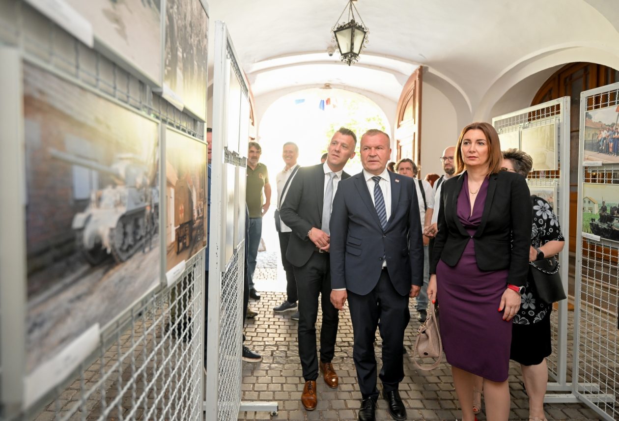 Dan_drzavnosti (40) Dan_drzavnosti (40)