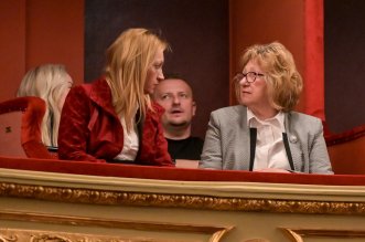 Dan_zena_predstava_HNK (8)