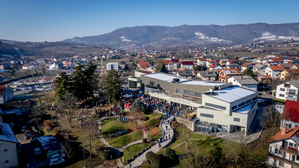 Docek_u_podne (2) Docek_u_podne (2)