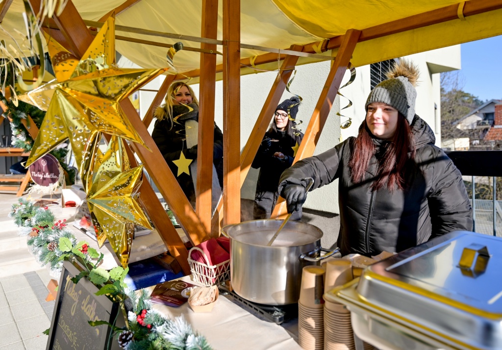 Docek_u_podne (24) Docek_u_podne (24)