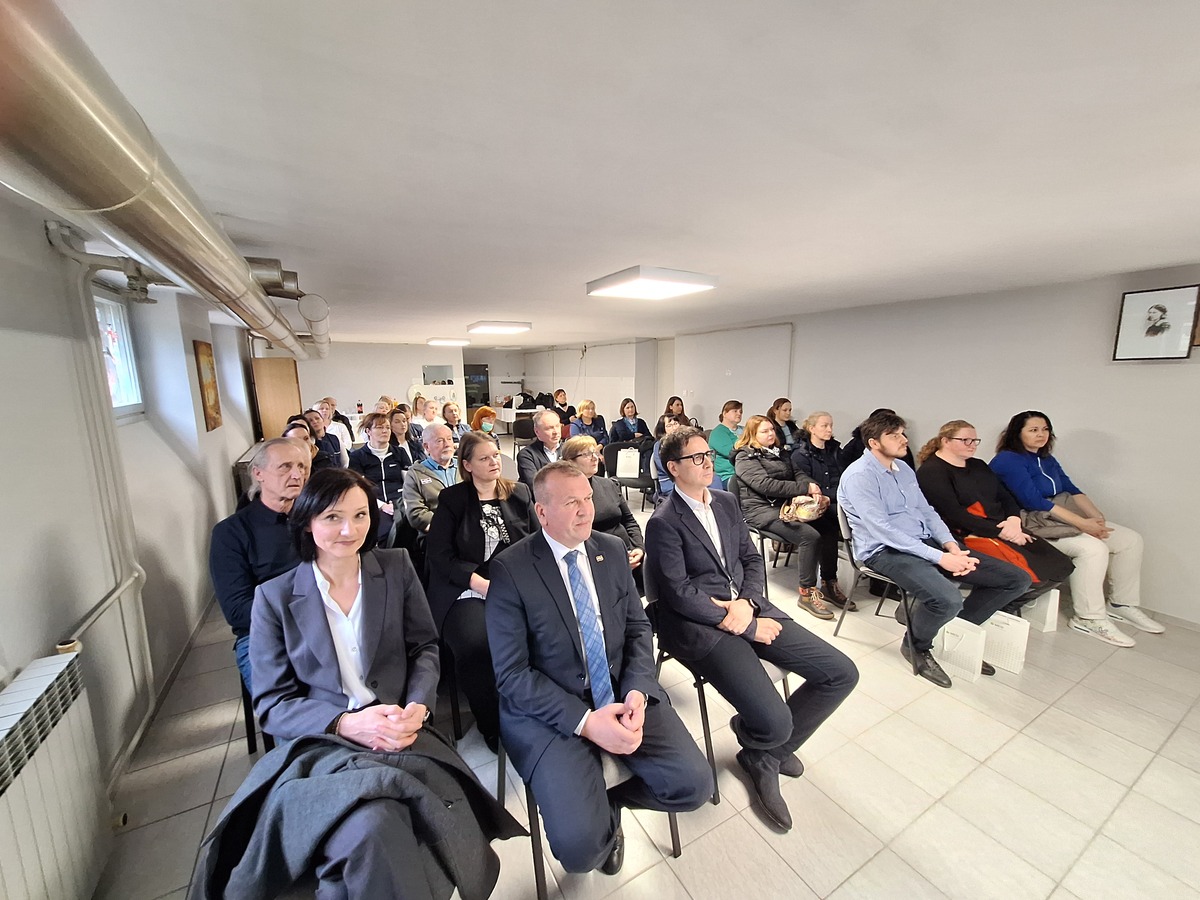 Dom zdravlja_uredjaji (13)