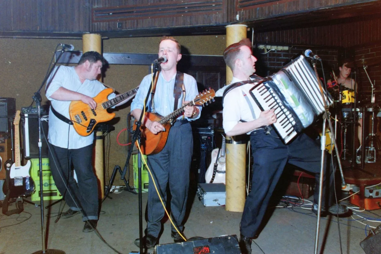 EX-Gornji-Kursanec-koncerti-1994-1995-ET-drele-missice-dino-dvornik-mnina-badric-.-63