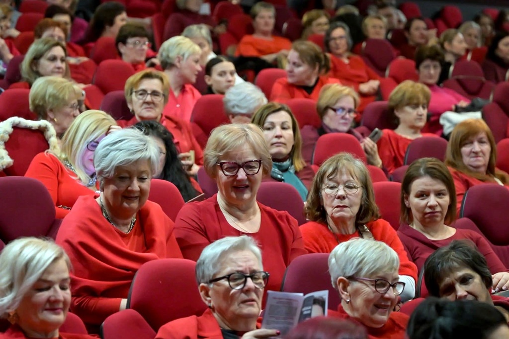 GNM Dan crvenih haljina (4)