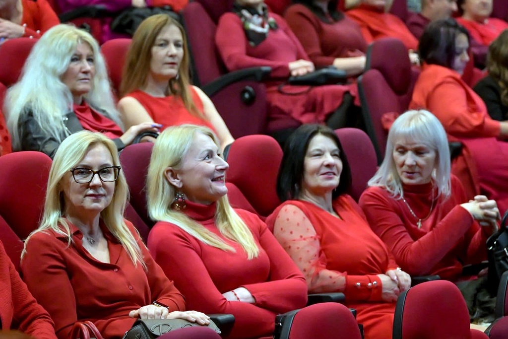 GNM Dan crvenih haljina (7)