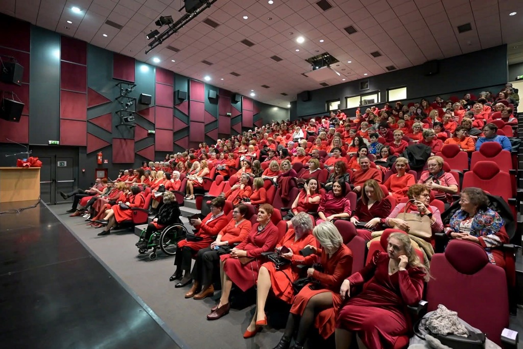 GNM Dan crvenih haljina (8)