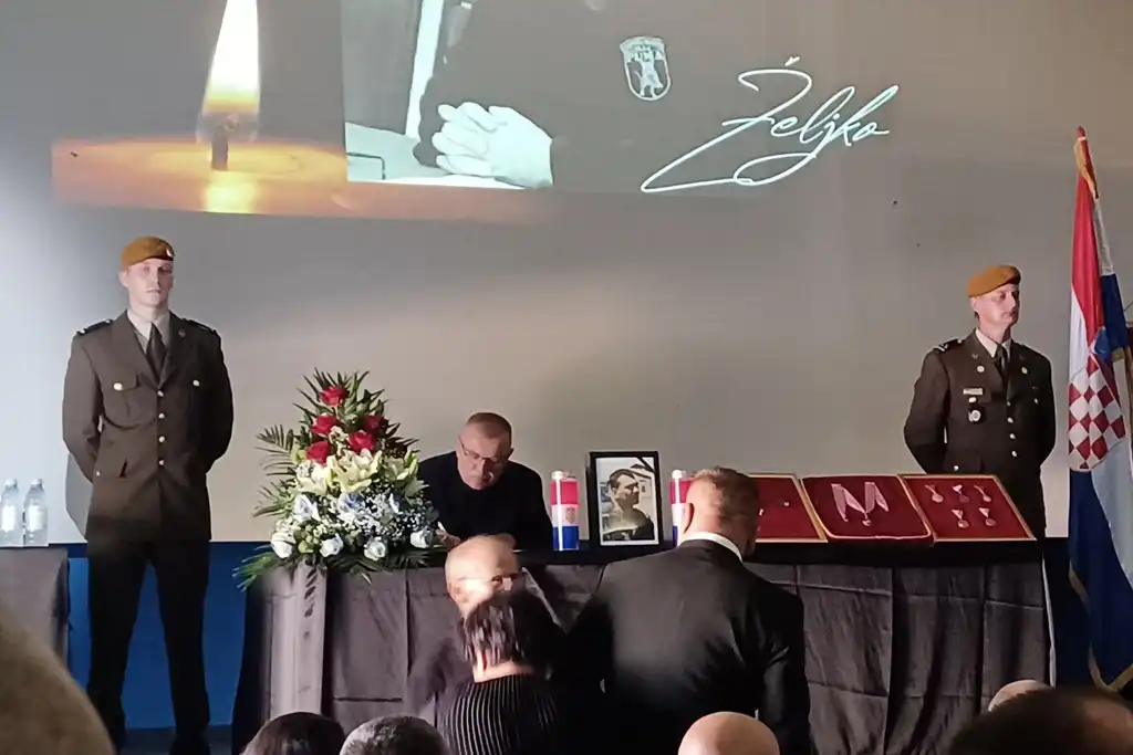 GVT, komemoracija za Dvekara.jpg (5) GVT, komemoracija za Dvekara.jpg (5)