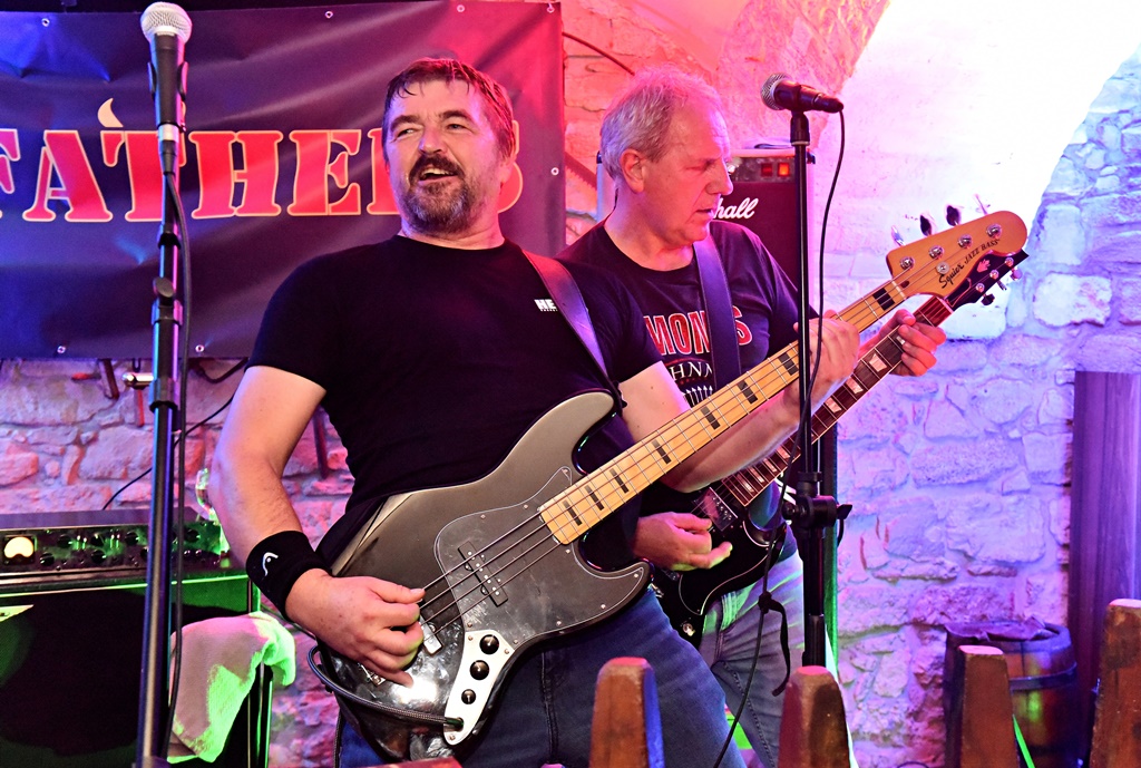 Godfathers u Medinoj skrinji varazdinski hr (4) Godfathers u Medinoj skrinji varazdinski hr (4)