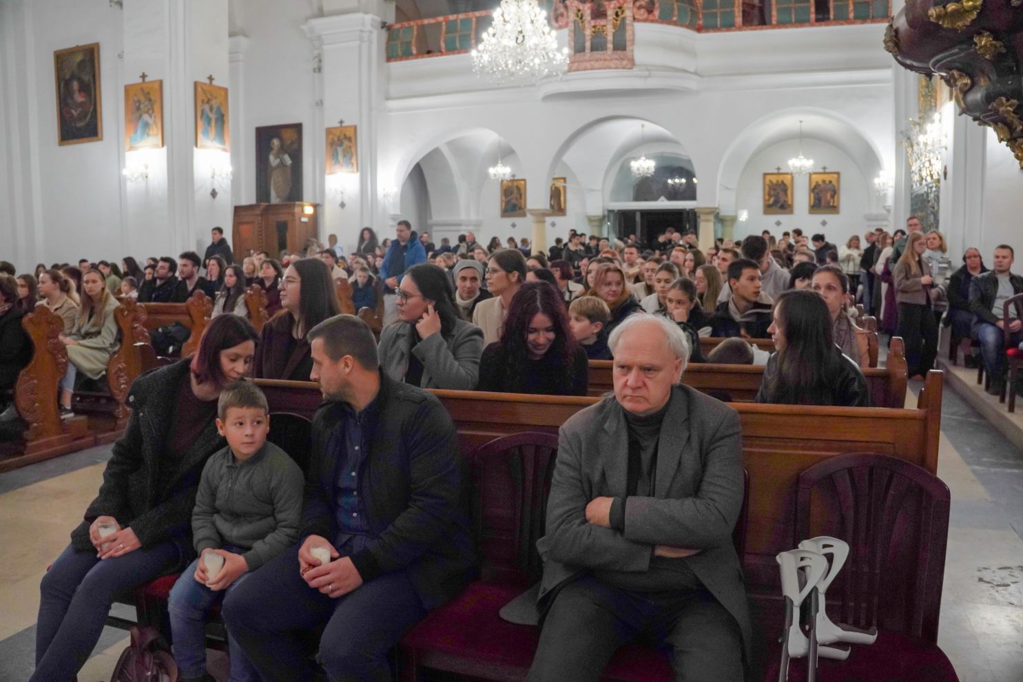 Holwyin Varaždin misa procesija svijeće molitva krunica (46) Holwyin Varaždin misa procesija svijeće molitva krunica (46)