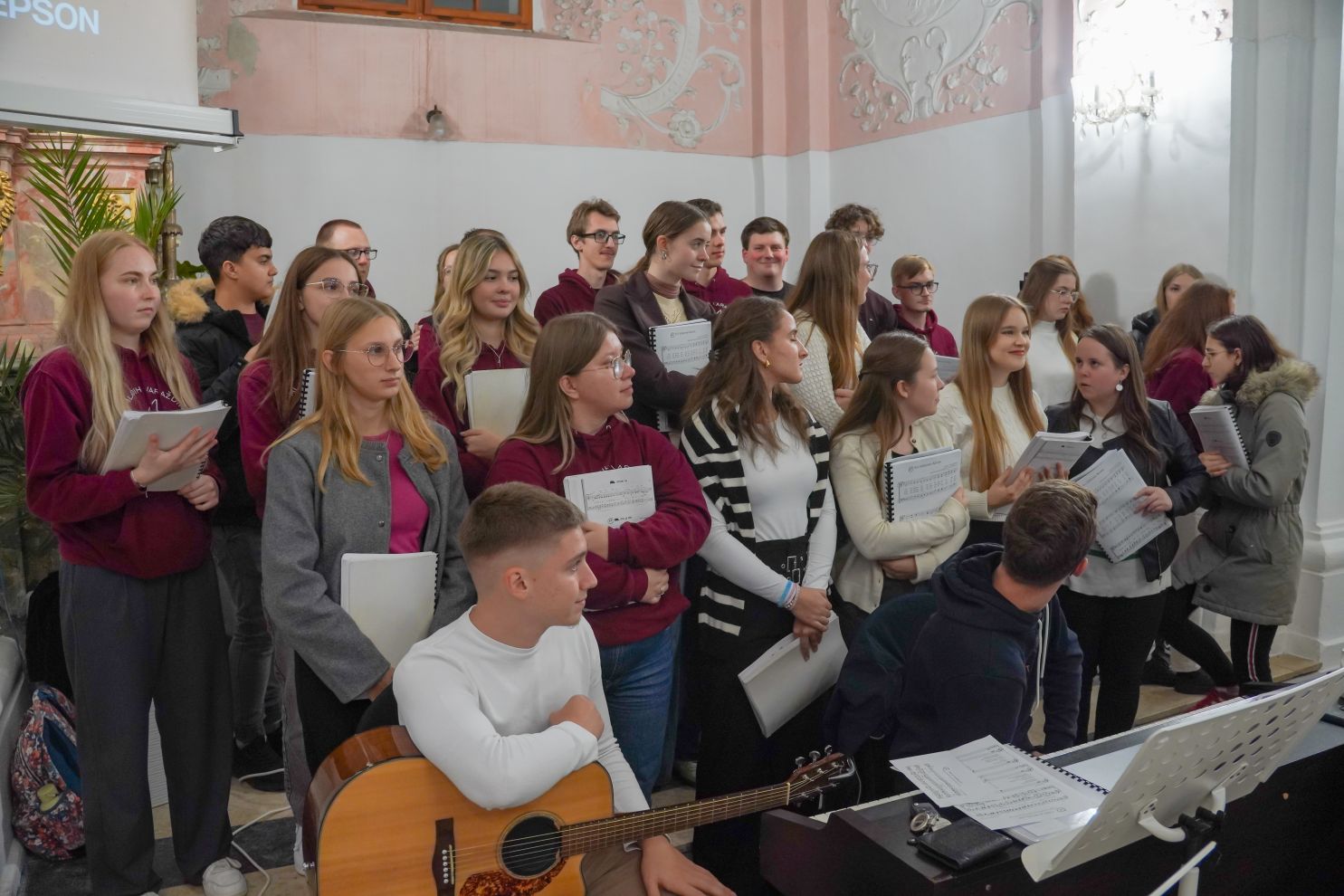 Holwyin Varaždin misa procesija svijeće molitva krunica (52) Holwyin Varaždin misa procesija svijeće molitva krunica (52)