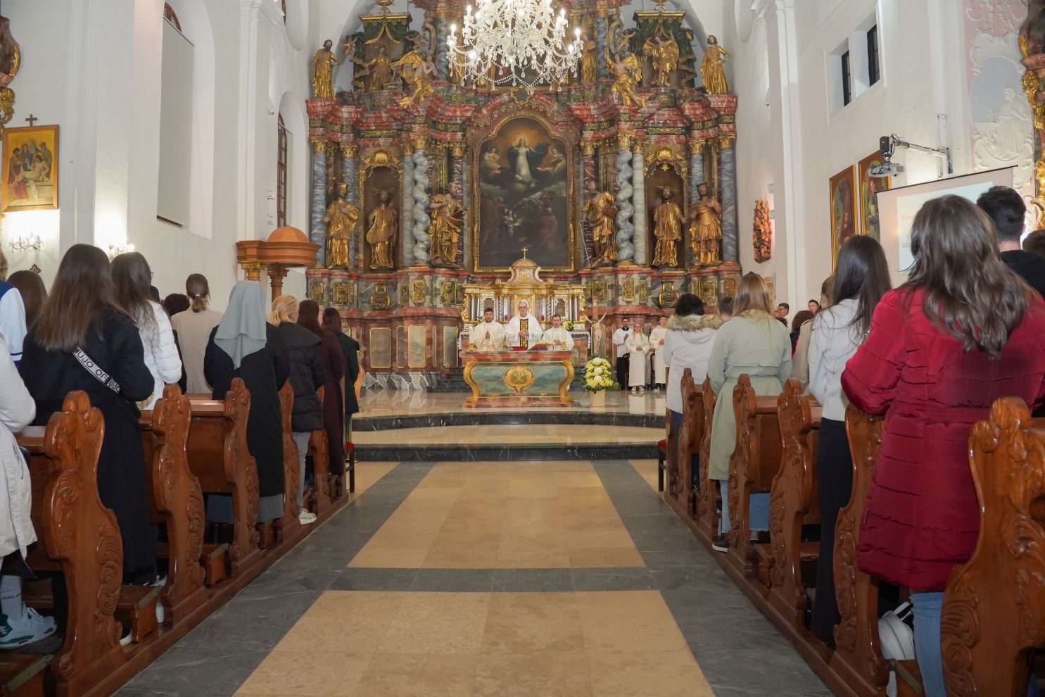 Holwyin Varaždin misa procesija svijeće molitva krunica (54) Holwyin Varaždin misa procesija svijeće molitva krunica (54)