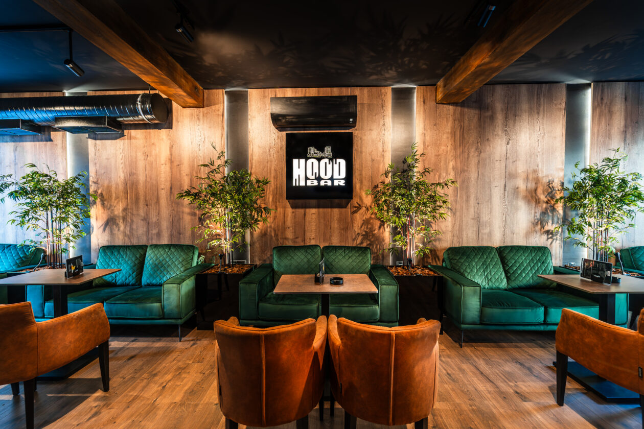 HoodBar1 HoodBar1