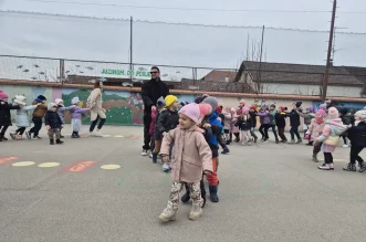 IMG-0064d10fa38ead0b5e4f3dc984560002-V