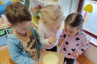 IMG-8dba08f1a305315c28852475e834c4f9-V