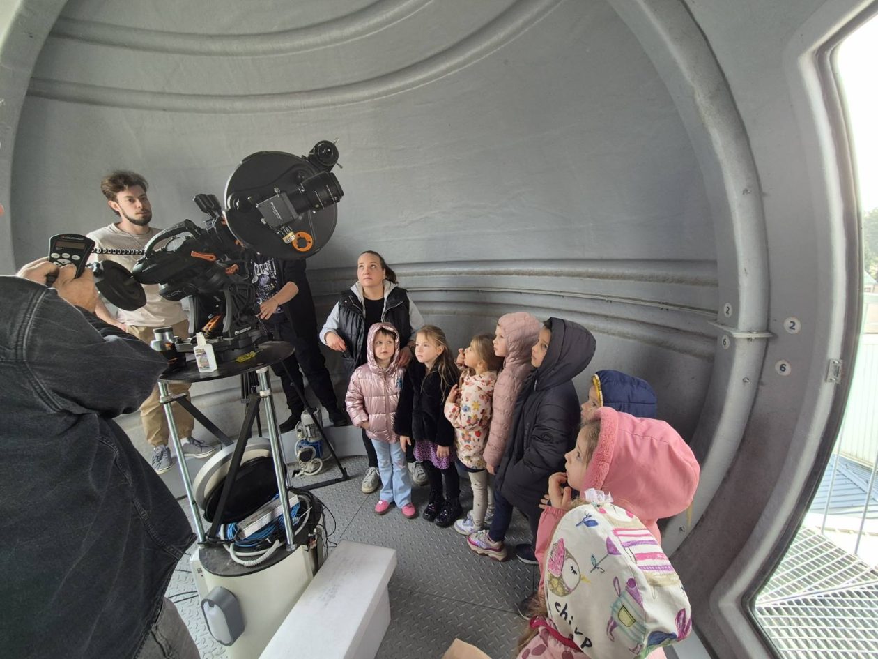 IMG-a5f48f0ec366cd49e34bbe78c75d7d99-V