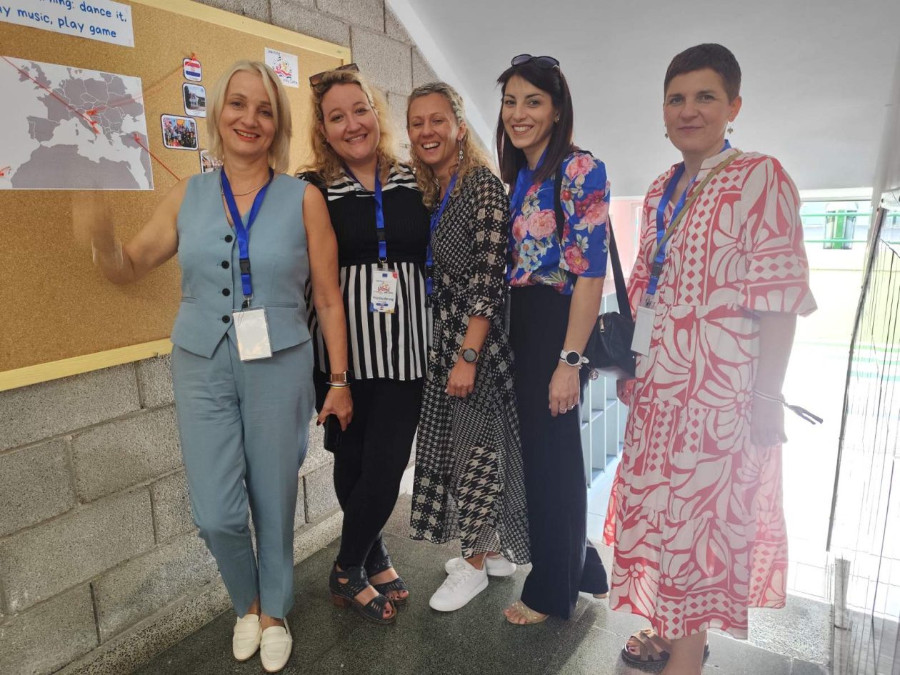 IMG-bb41d8d3b70d7c4a7c4a215d8e539bc5-V