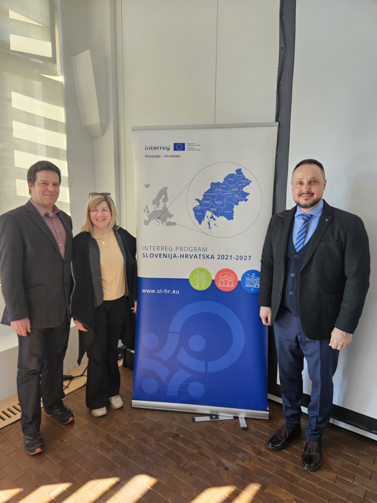 IMG-e0f8d3b2b5b92b39e68ea4f0a3ad874c-V IMG-e0f8d3b2b5b92b39e68ea4f0a3ad874c-V