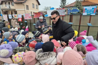 IMG-ecbbe261134c1069e837e49044fc4243-V