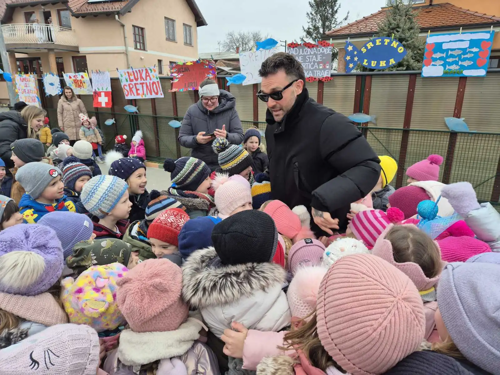 IMG-ecbbe261134c1069e837e49044fc4243-V