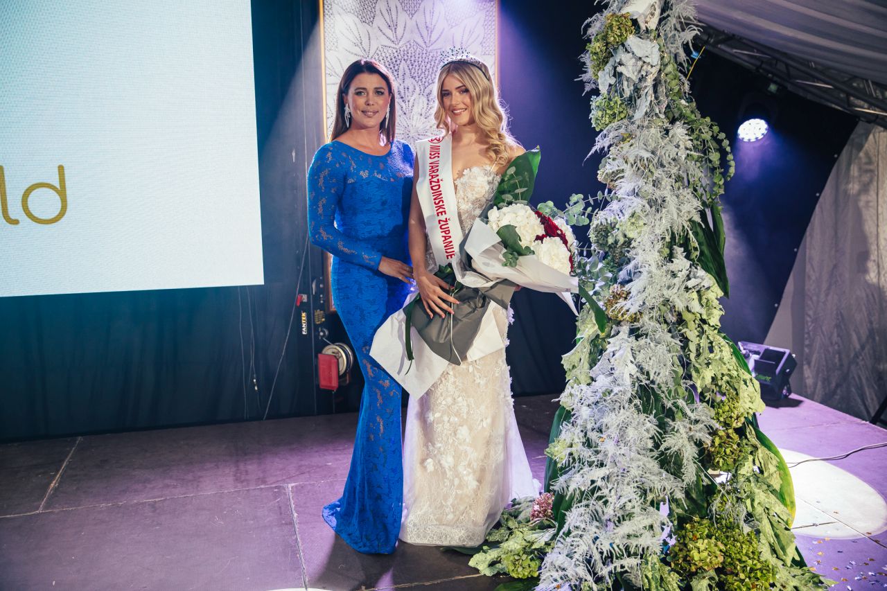 Iva Loparić Kontek i Laura Oković Iva Loparić Kontek i Laura Oković