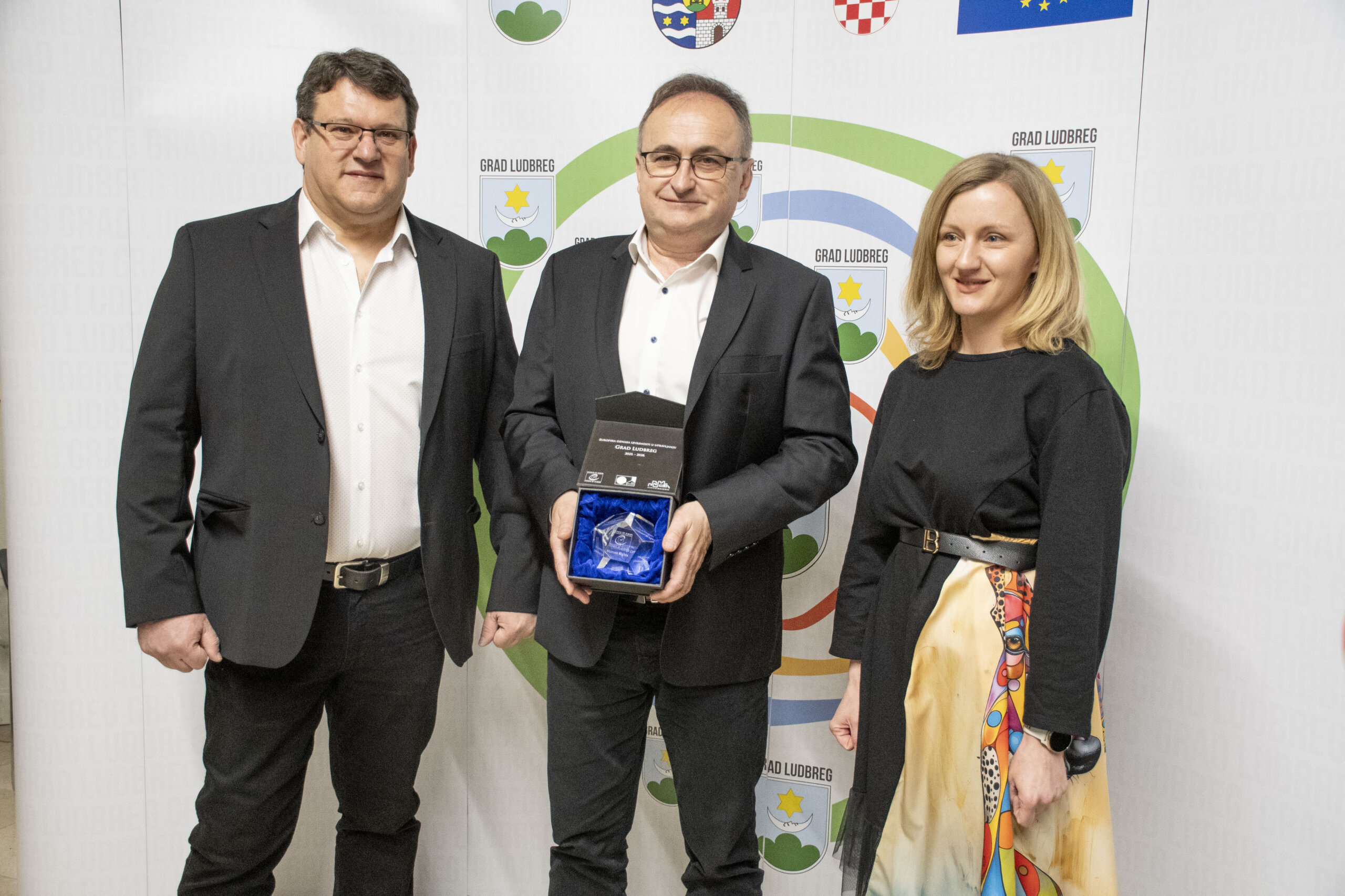 Konferencija4 Konferencija4