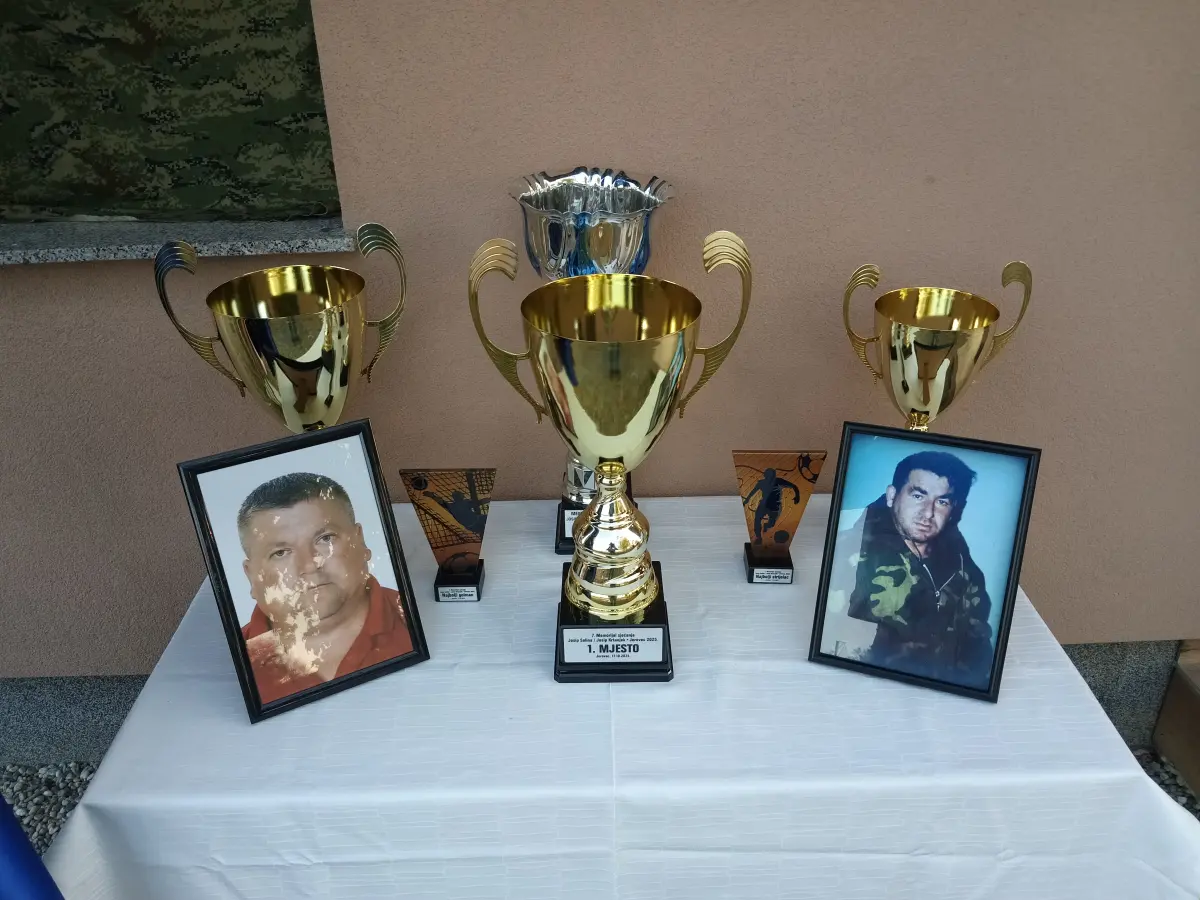 Memorijal krtanjek solina 3 – otvorenje 2 – Dražen Geček