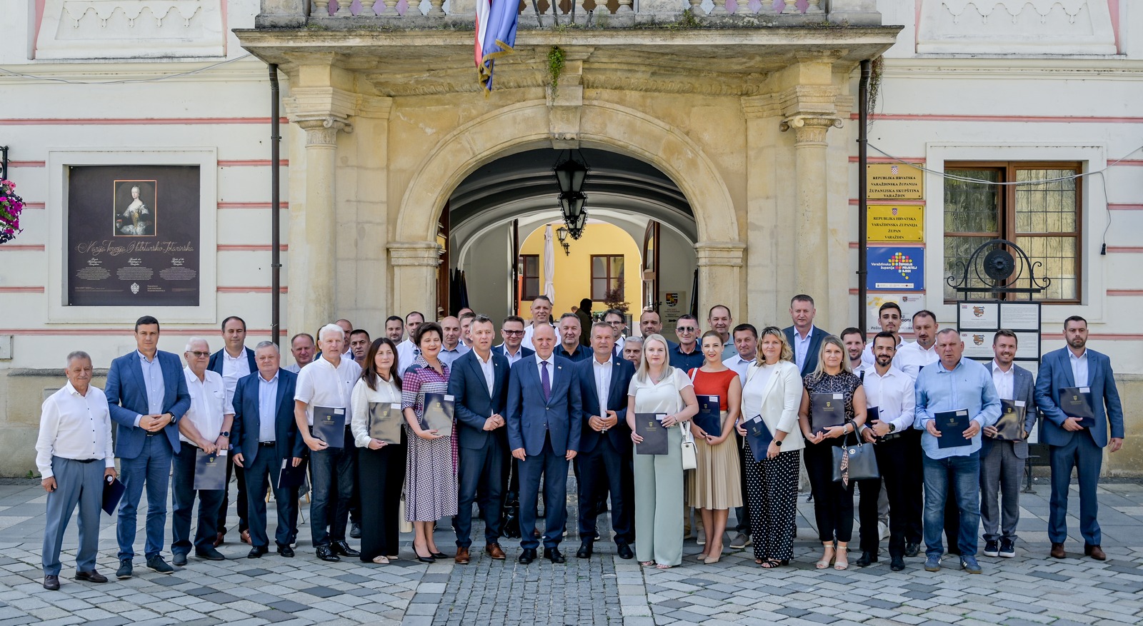 Ministar_Bacic_ugovori (1)