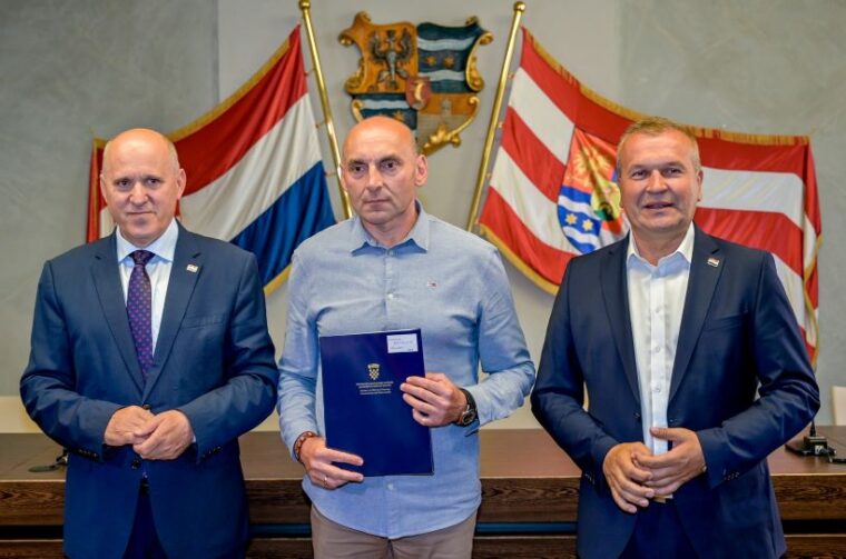 Ministar_Bacic_ugovori (51)