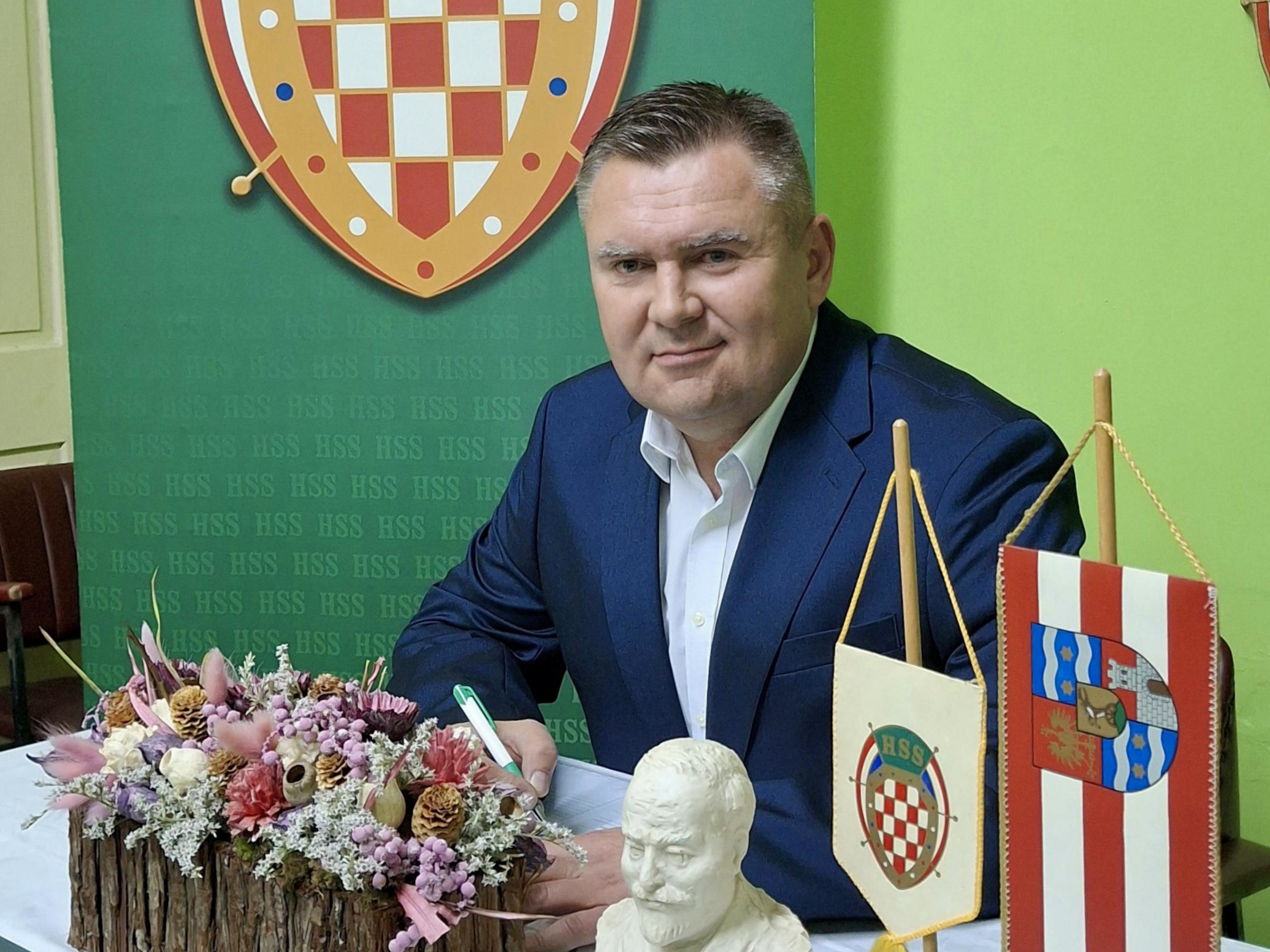 Mladen Greguraš – fotka skupština