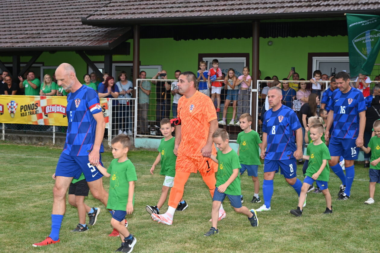 NK Poljoprivrednik (13) NK Poljoprivrednik (13)