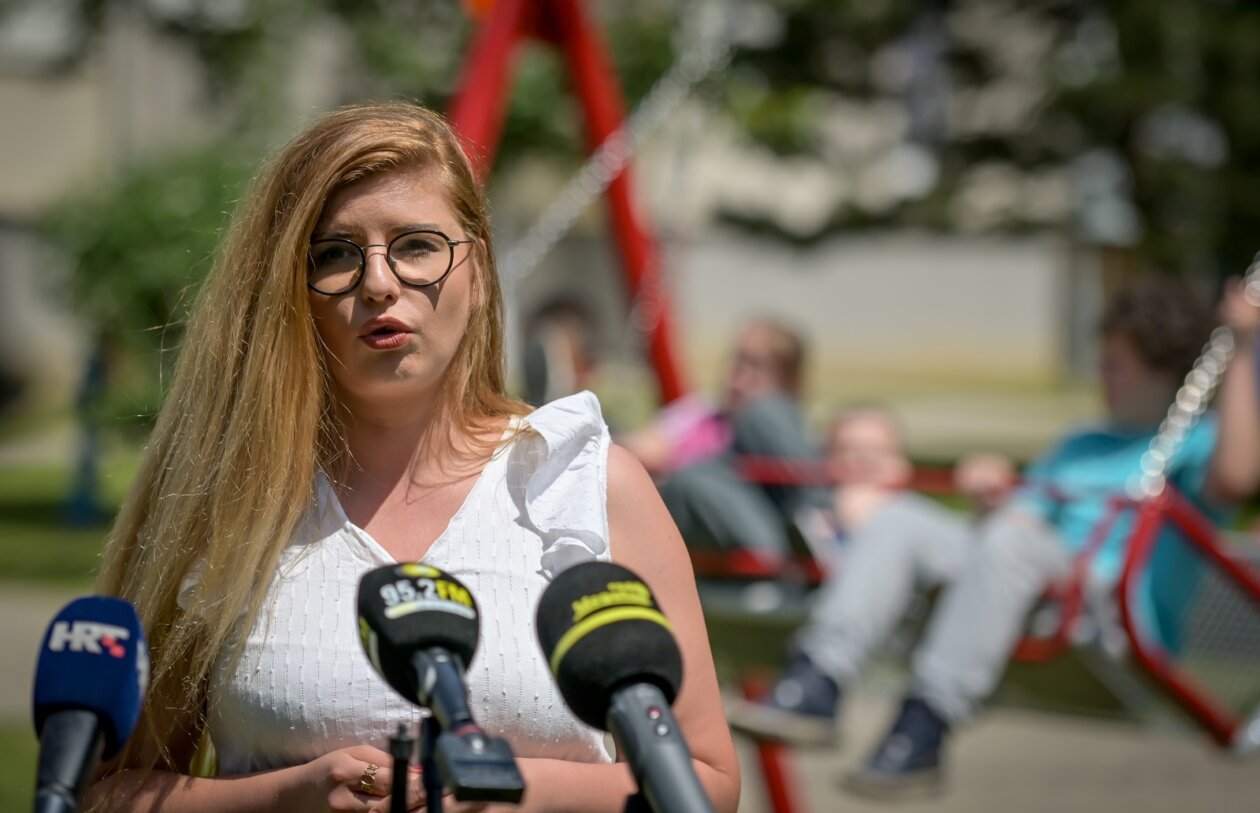 Nova_igrala_POS (10) Nova_igrala_POS (10)