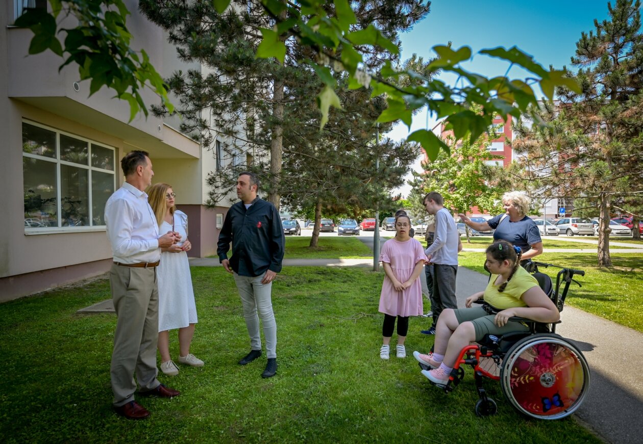 Nova_igrala_POS (14) Nova_igrala_POS (14)