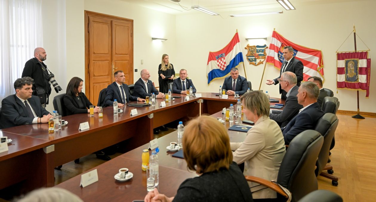 Obrtnici_potpisivanje_ugovora (8)