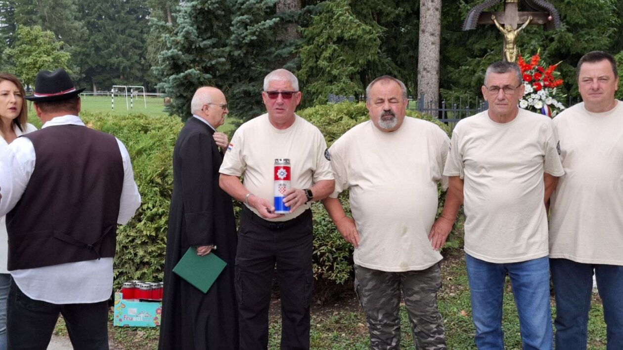 PHOTO-2025-08-02-16-40-51 (4) PHOTO-2025-08-02-16-40-51 (4)