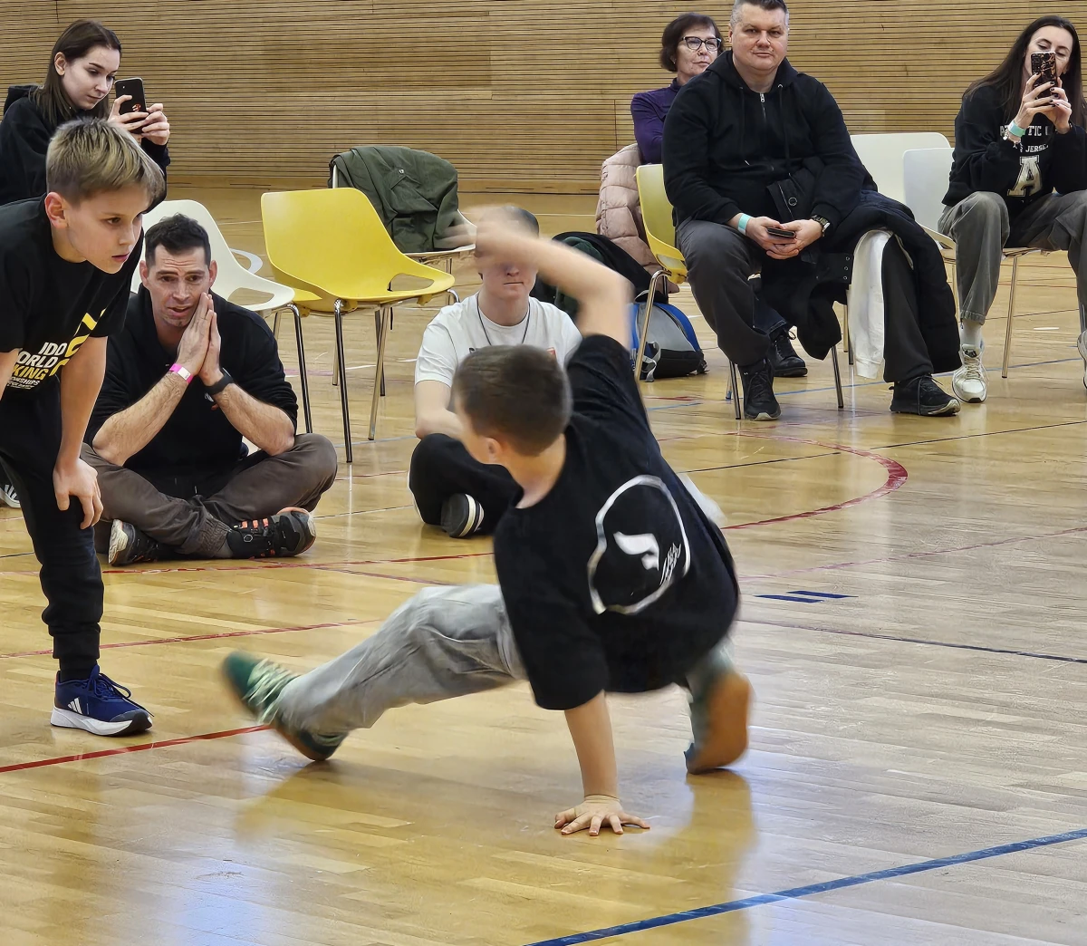 PK Feel 20241208_120007 PK Feel 20241208_120007