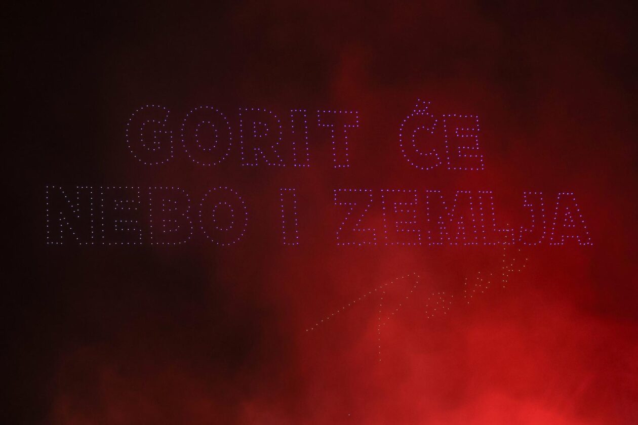 Scenografija dronovima na koncertu Marka Perkovića Thompsona