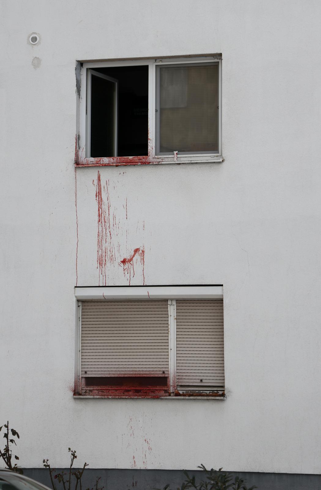 Varaždin: Tragovi krvi na zgradi, policijski očevid je u tijeku