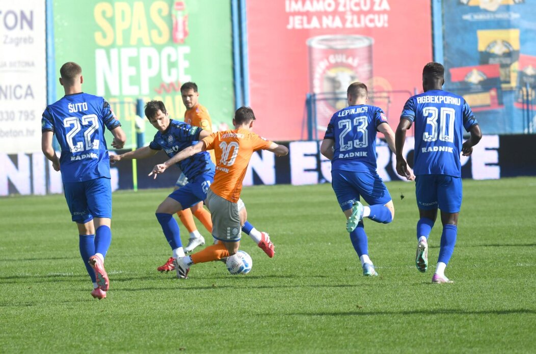 Slaven Belupo i Varadin sastali se u 31. kolu SuperSport HNL-a Slaven Belupo i Varadin sastali se u 31. kolu SuperSport HNL-a