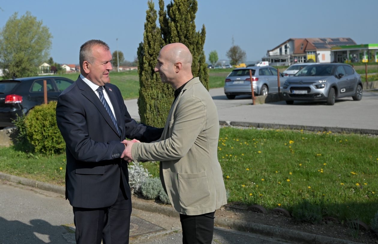 Podrucna_skola_Grada (2)